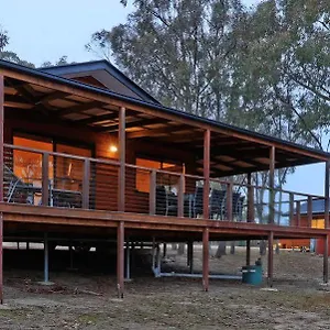 Sommerville Valley Tourist Park & 4*, Stanthorpe Australia